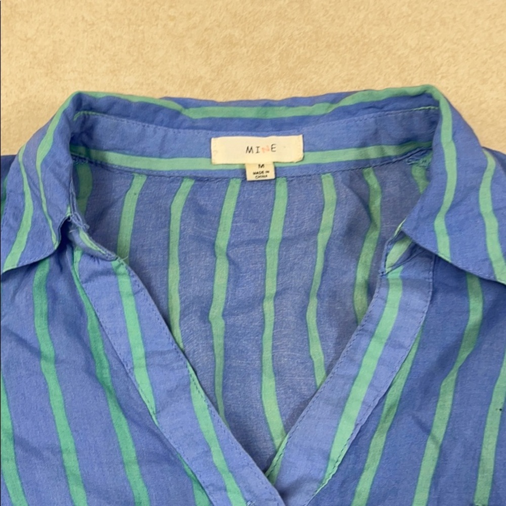 Tie front blouse - Picture 2 of 8